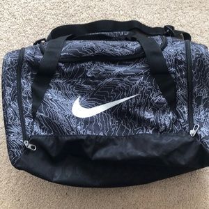 Nike sport duffle bag